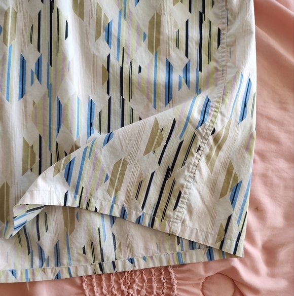 GUY LAROCHE MONSIEUR COTTON RETRO SHORT SLEEVE BUTTON UP SHIRT. MEDIUM. - Picture 5 of 9